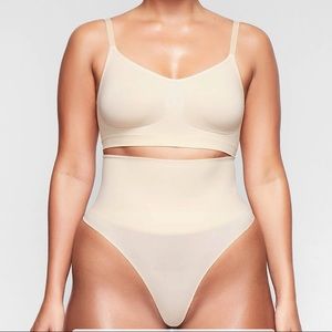Skims core control thong